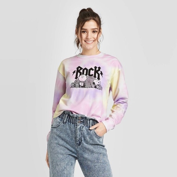 Peanuts Tops - NWT Peanuts Rock sweatshirt size M